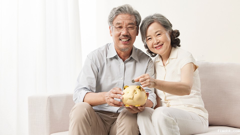 借奶奶名买房，姑姑姐姐抢着继承，律师帮助要回房款